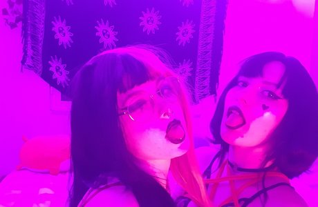 chibi エロティックなポルノスター 写真