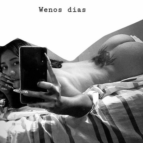 Adabella セクシーなポルノスター 写真