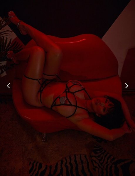 Michelle Yee xxxモデル ギャラリー