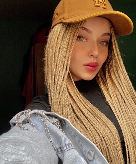 バン・オンリーファンズ ホットセックス 画像