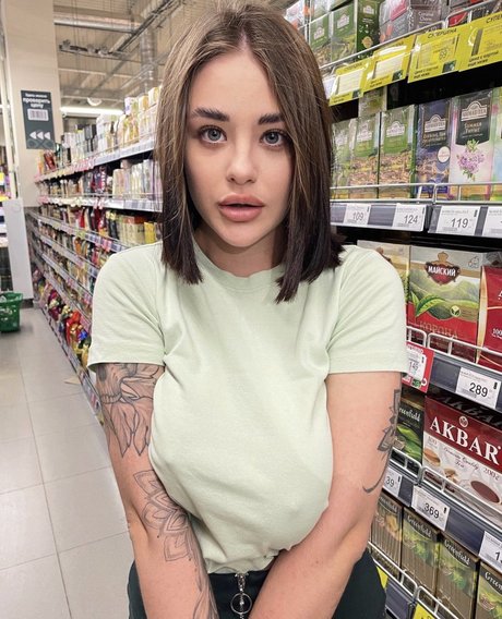 Trisha star 独占女優 写真