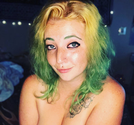 ポルノオンリーファンズ ホットヌード 写真