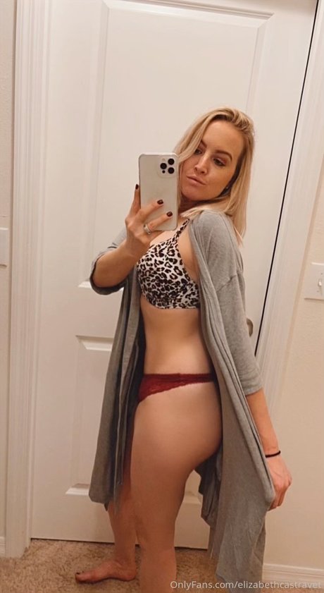 Elizabeth Castravet 美しいスター 写真