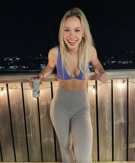 Brianna McGrath 完璧なスター 写真