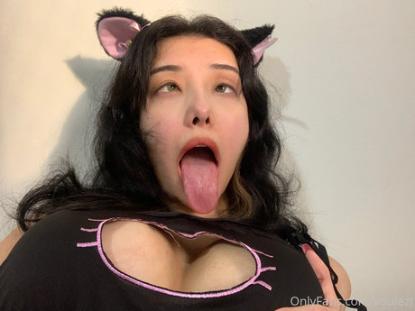 ジムのインフルエンサーオンリーファンズ ポルノ 画像