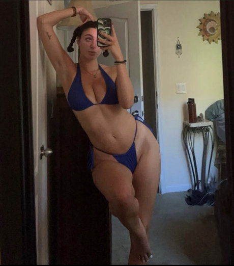 おばあちゃんの熟女オンリーファンズ セクシー 写真