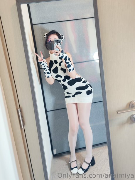 小さなおっぱいオンリーファンズ ホットxxx 写真