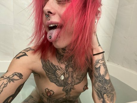 Luna Extreme_ アダルトモデル 画像