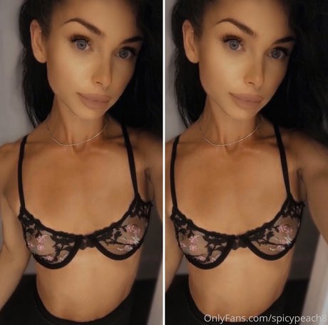 RachelLaurenGray アダルトモデル 写真