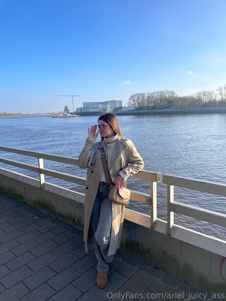 Ariel Juicy Ass HDポルノスター 写真