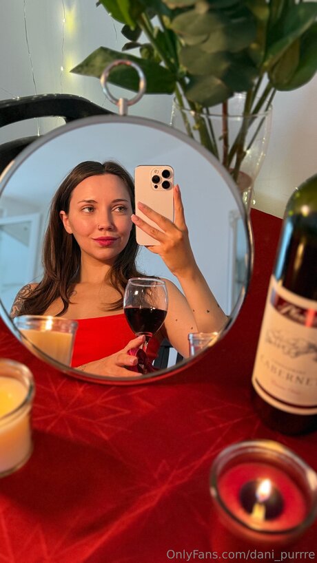 金髪のホットな妻オンリーファンズ ホット裸 画像