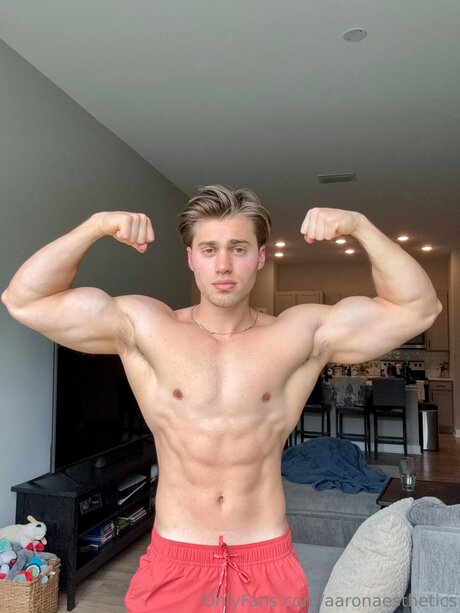 Aaronaesthetics かわいいスター 写真