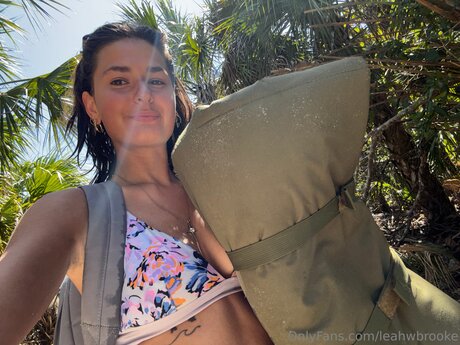 Leahwbrooke スター ヌード 画像