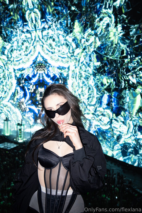 Flexlana 素敵なモデル 写真