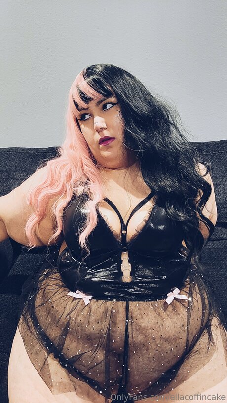 Ellacoffincake トップ女優 画像