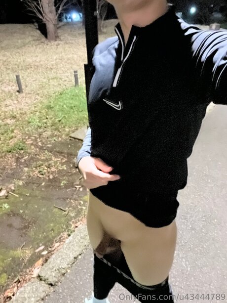 U43444789 ポルノスター アーカイブ