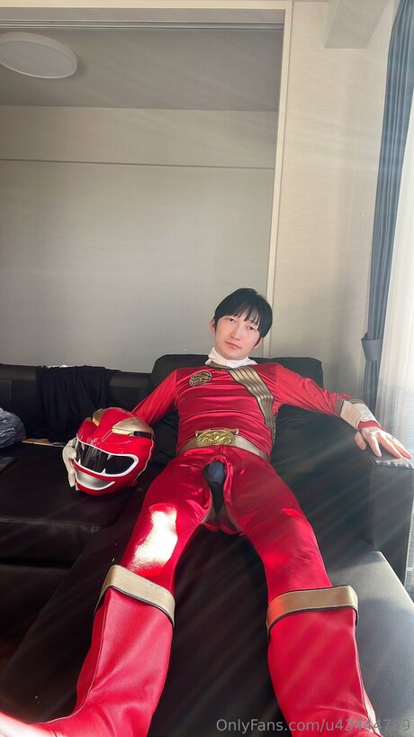 U43444789 ポルノスター ヌード 写真