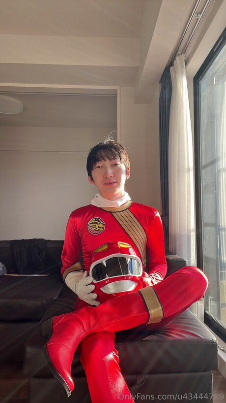 U43444789 ポルノスター 写真