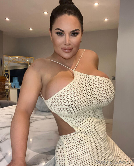 Sophie Lawson X アダルトモデル 画像