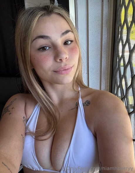 asmrマッサージオンリーファンズ xxx 写真