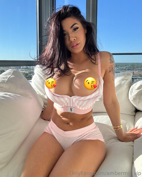 Ambermg Vip 無料スター 写真