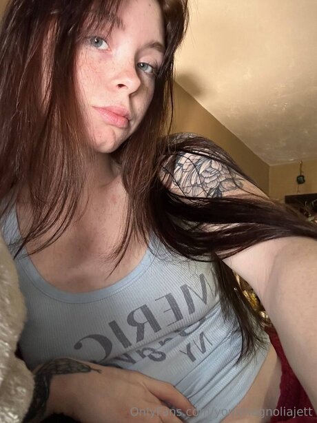 タンオンリーファン アダルト 写真