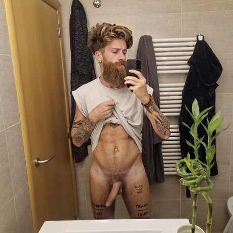 日本のソロオンリーファンズ トップ ギャラリー