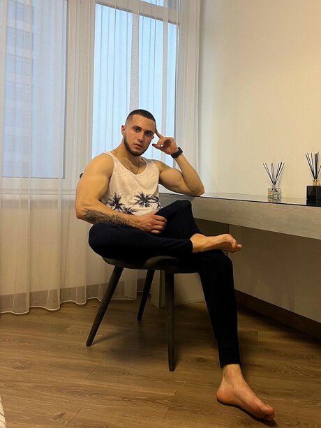 Freeboygym ポルノスター 可愛い 写真