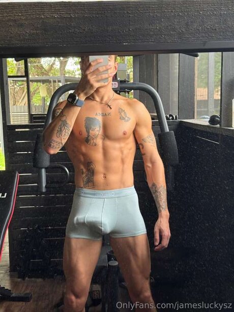 Jamesluckysz ヌードモデル 画像