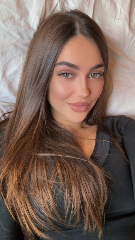 Georgia Isonmymind 美しいスター ギャラリー