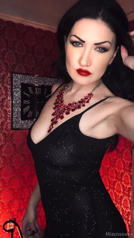 バン・オンリーファンズ セクシーxxx 写真