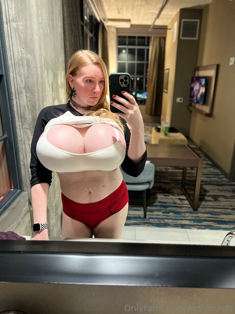 モデルファックオンリーファンズ ホット 写真