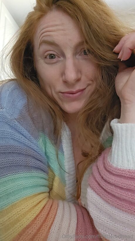 Fitlittleredhead 可愛いモデル 写真