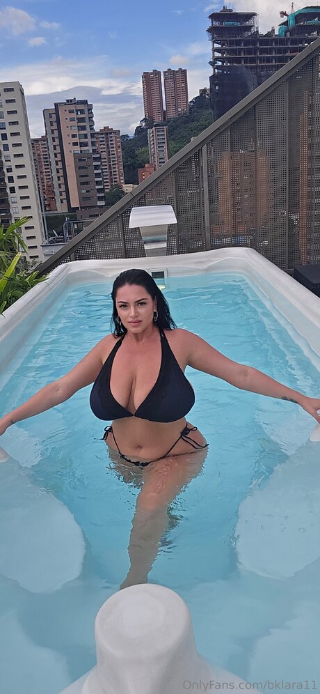 Bklara11 ヌードモデル ギャラリー