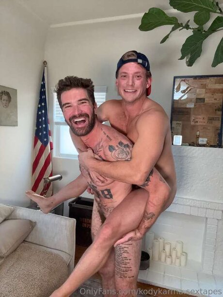 Kodykarma Sextapes 無料女優 画像