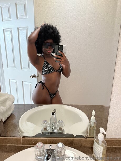 ぽっちゃりティーンオンリーファンズ えろた 画像