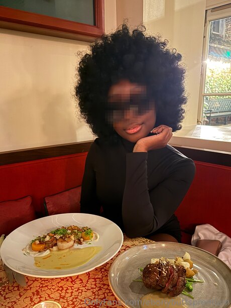 Ebonybuttspremium ポルノスター 独占 画像