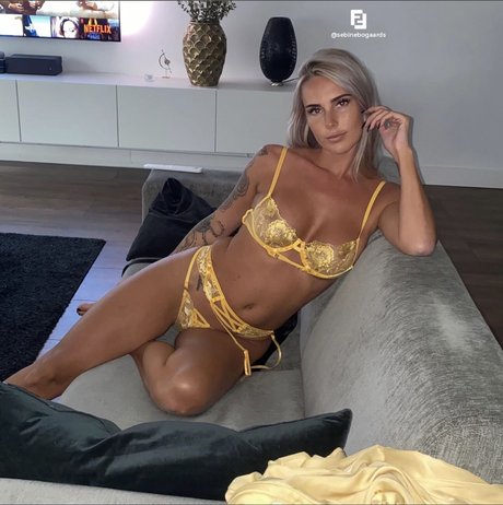 Sebine Bogaards ポルノスター セックス ギャラリー