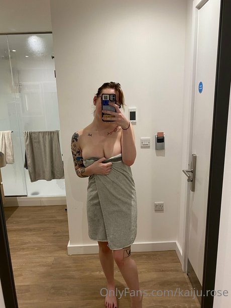 Kaiju rose スターセックス 画像