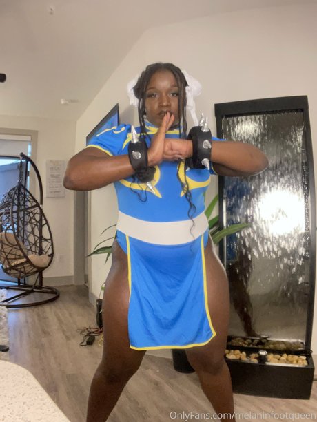 Queen Melanin_ アダルトスター 写真