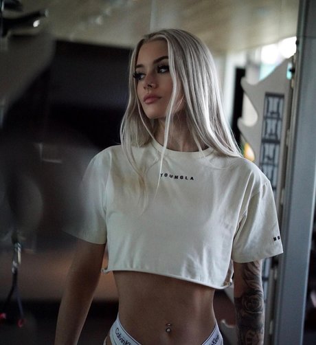 Mackenzie Ray_ 最高のポルノスター 写真