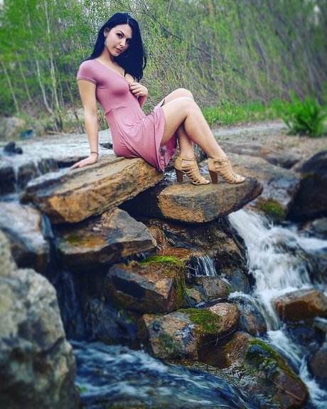 Cindy Brunet ポルノスター アート 画像