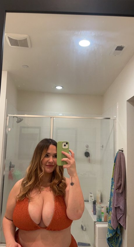 Discordiaa ポルノスター ヌード 写真