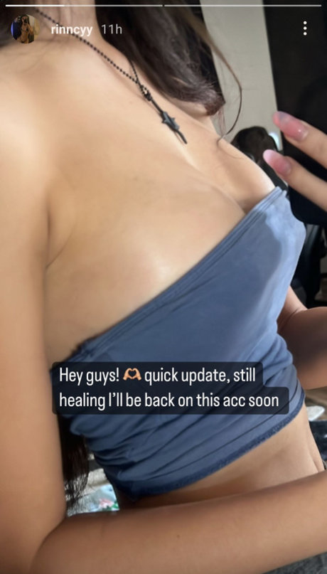 ティーンフィンガリングオンリーファンズ エロチック ギャラリー