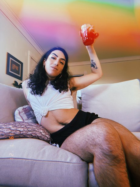 Olive Wren_ ヌードモデル 写真