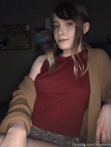 Dainty Dalish_ エロティックモデル ギャラリー