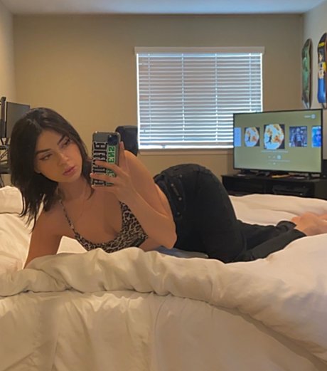 Coughs xxxポルノスター 画像