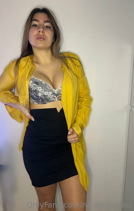 Nicole Curtiss_ 限定スター 画像