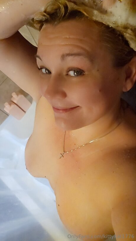 Kittykat1776 ポルノ女優 ギャラリー