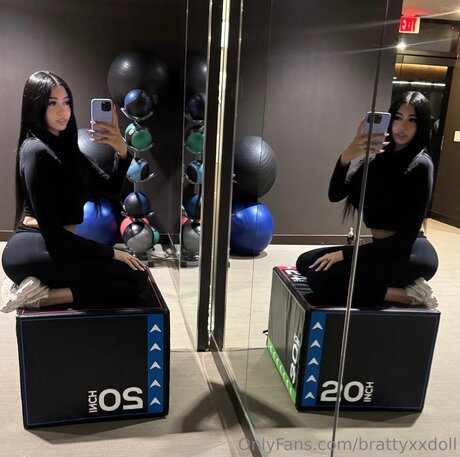 切断者オンリーファンズ ポルノ 写真